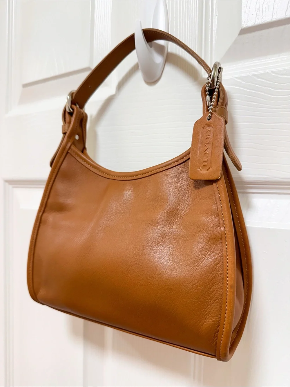 Coach Soho Small Crescent‎ Hobo Bag Toffee Camel Glove Tanned Leather USA Made